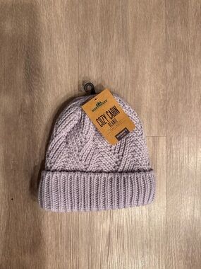 NWT Northeast Cozy Cabin Beanie in Light Lavender
